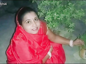 Stepmom Indian Desi Aunty gets jiggish in Hindi vioce